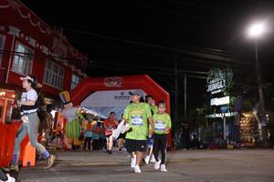 BIB: 3886
                            <button type="button" onclick="openModal(26261286)" class="btn btn-primary btn-sm float-right btn-popup" data-toggle="modal" data-target=".modal-high-quality">
                        <i class="fas fa-shopping-cart"></i> Add to Cart
                    </button>
                                            <button type="button" onclick="isThisMe(26261286, true)" class="btn btn-success btn-sm float-right btn-popup btn-isme hidden" data-toggle="tooltip" data-placement="bottom" title="นี่คือรูปของคุณใช่ไหม คลิกที่นี่เพื่อเอาเข้าอัลบั้ม">
                        <i class="fas fa-plus"></i> Add to album
                    </button>
                    <button type="button" onclick="isThisMe(26261286, false)" class="btn btn-warning btn-sm float-right btn-popup btn-isnotme hidden">
                        <i class="fas fa-ban"></i> Remove from album
                    </button>